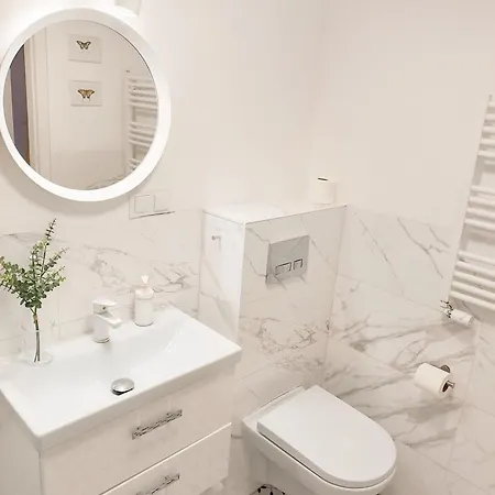 Appartamento Trzebnicka 11 *